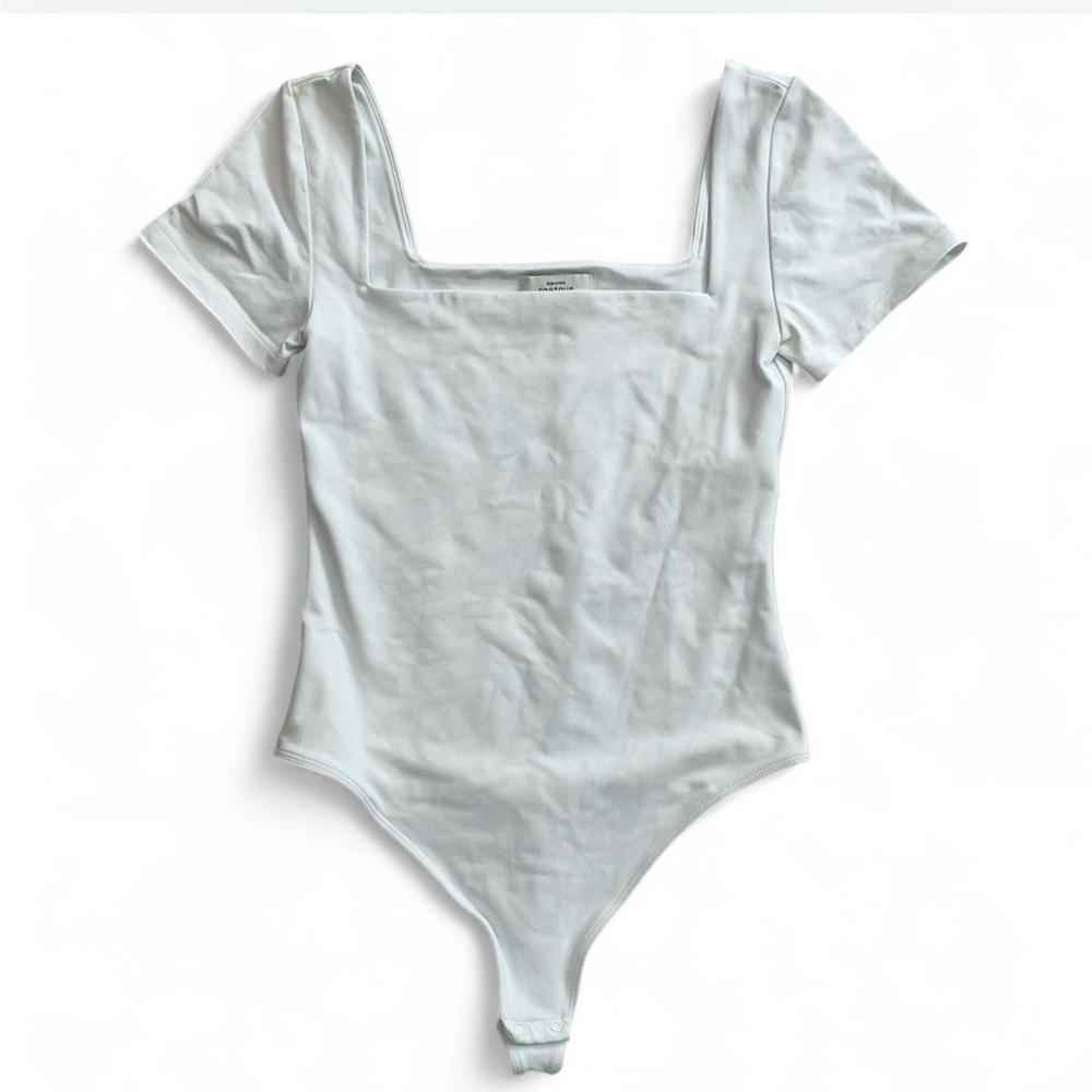 Aritzia Babaton Square Neck Short Sleeve white Bodysuit M